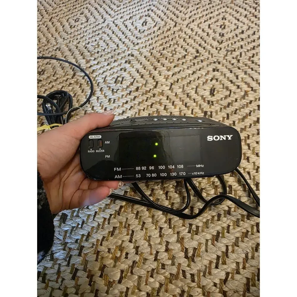 Sony Dream Machine ICF-C218‎ AM FM Digital Alarm Clock Radio Black C1